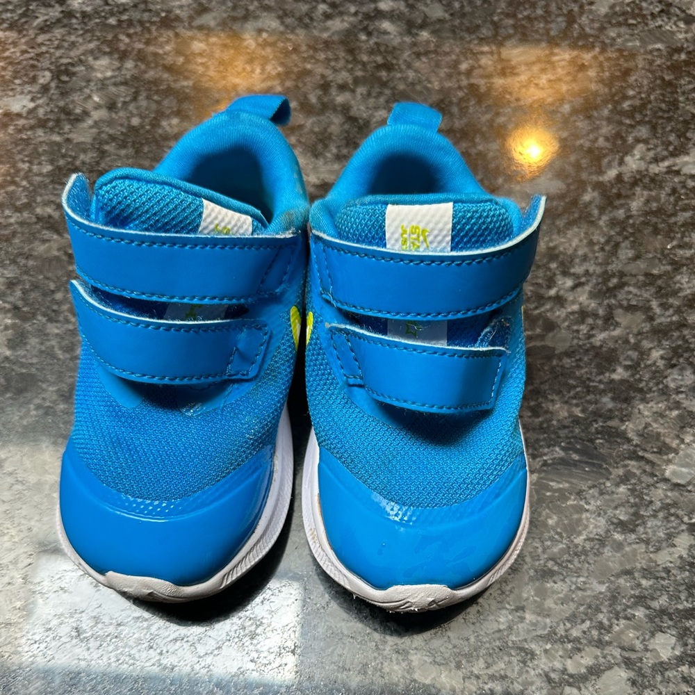 Nike Toddler Boy Blue Sneakers 5C